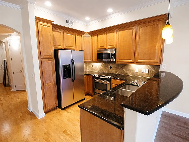 1776 Race St #107 — Photo 7
