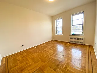 Rented by Realty 2000 Corp