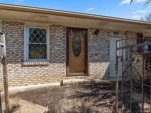 4th image of 1012 Briarcliff Rd