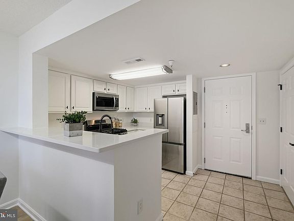 3rd image of 11710 Old Georgetown Rd APT 719