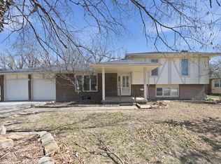 144 S Dexter Ave, Valley Center, KS 67147