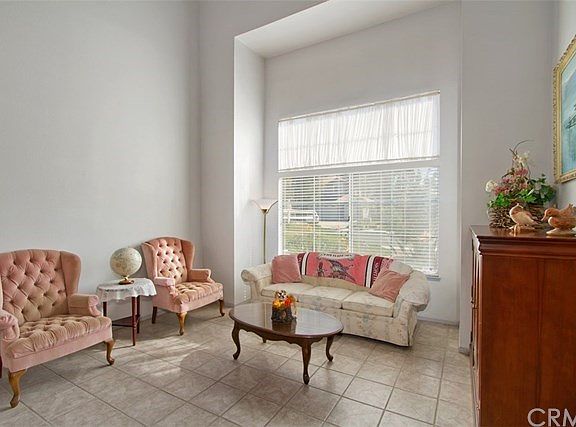 5th image of 39595 Glenwood Ct