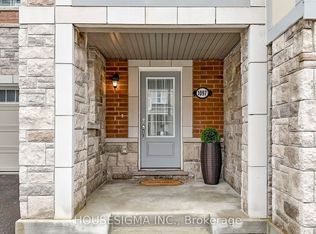 1097 Silk St, Pickering, ON L1X 0E8