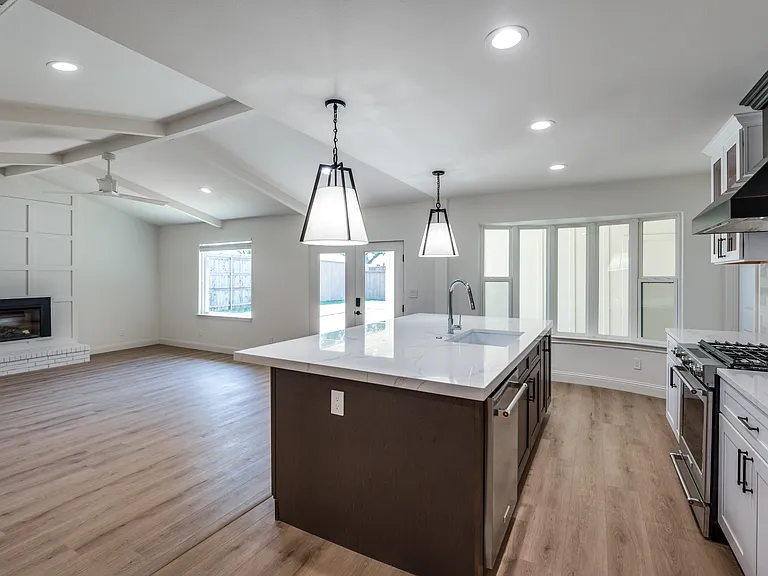 3772 Weeburn Dr — Photo 15