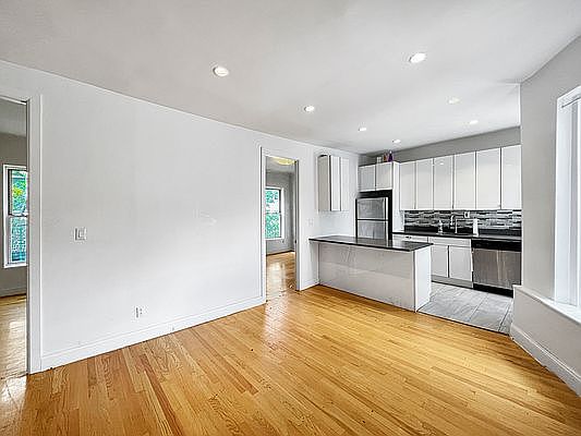 5th image of 535 W 155th St APT 54