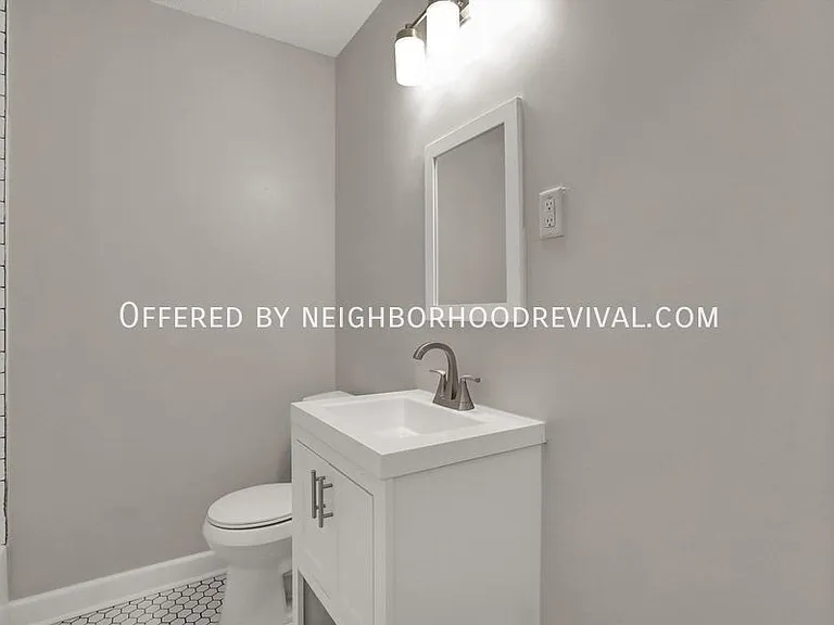 77 N Greer St — Photo 10