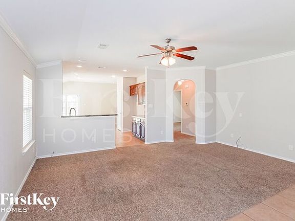 3rd image of 2125 Sweetwood Dr