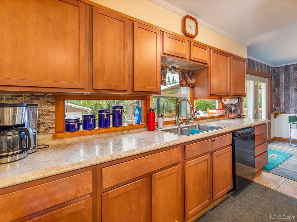 130 Middle Island Point Rd, Marquette, MI 49855 MLS 50142861 Zillow