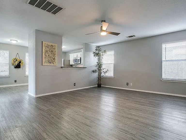 1200 Kenneys Way — Photo 11