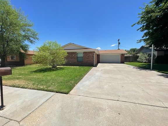 3rd image of 2305 W Bullock Ave