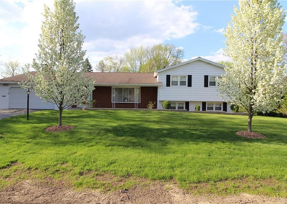 1st image of 400 Jewell Dr