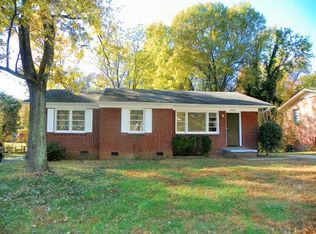 2102 Crestridge Rd, Greensboro, NC 27403