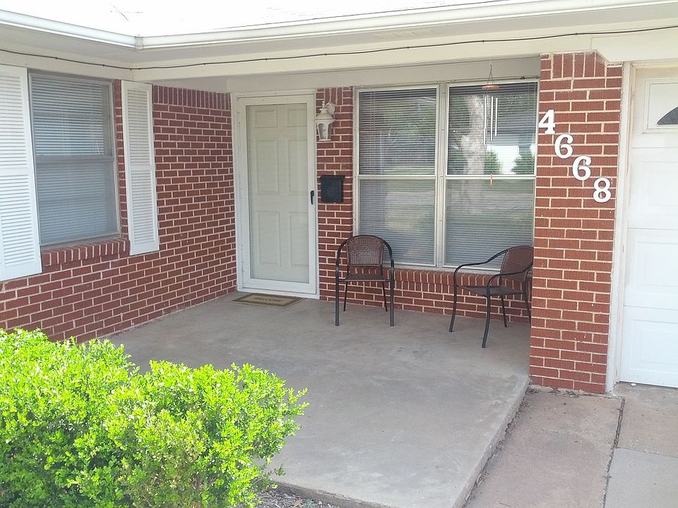 2nd image of 4668 University Ave