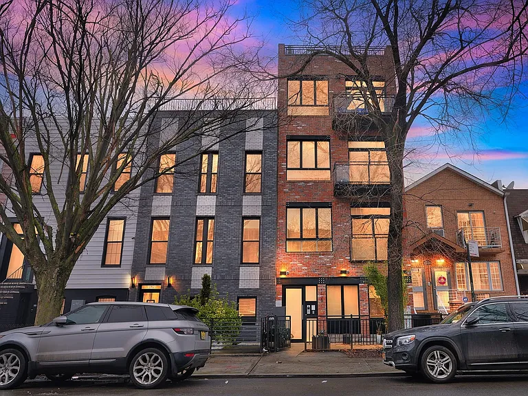 1129 Halsey St #4R — Photo 8