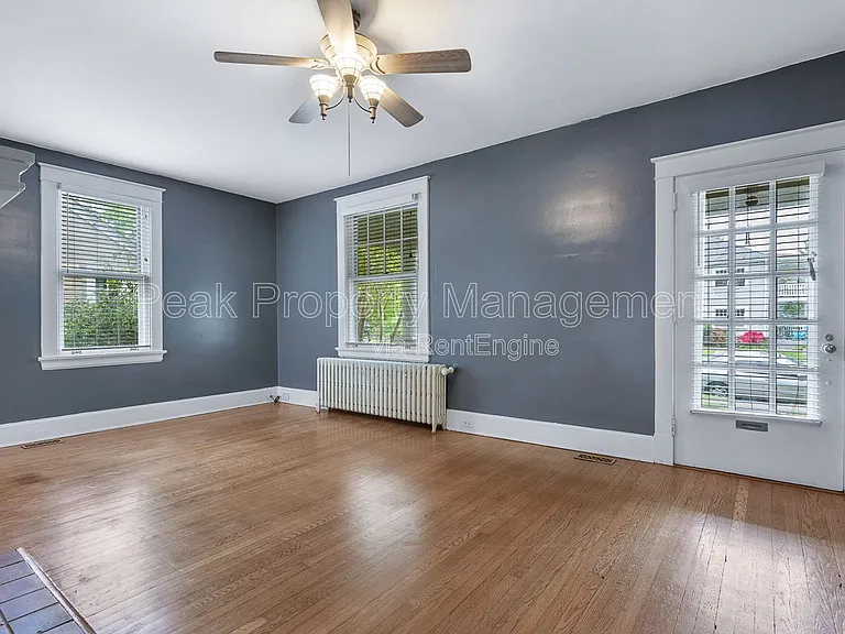 1310 Greycourt Ave — Photo 9