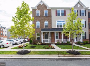 14601 Featherstone Gate Dr, Woodbridge, VA 22191