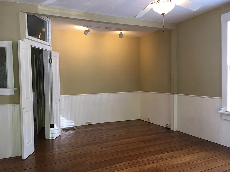409 Spring St — Photo 11
