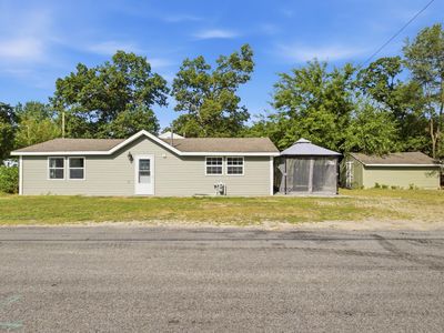 5286 Hall Rd, Muskegon, MI, 49442