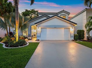 463 Woodview Circle, Palm Beach Gardens, FL 33418