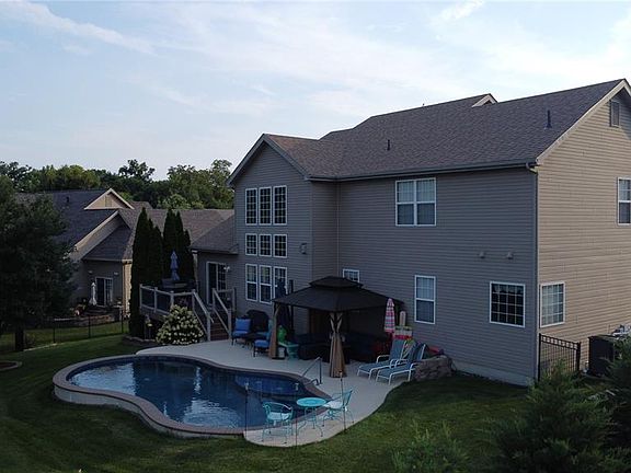 3rd image of 117 Fox Haven Dr