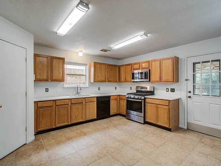 18119 Dusty Terrace Ln — Photo 18