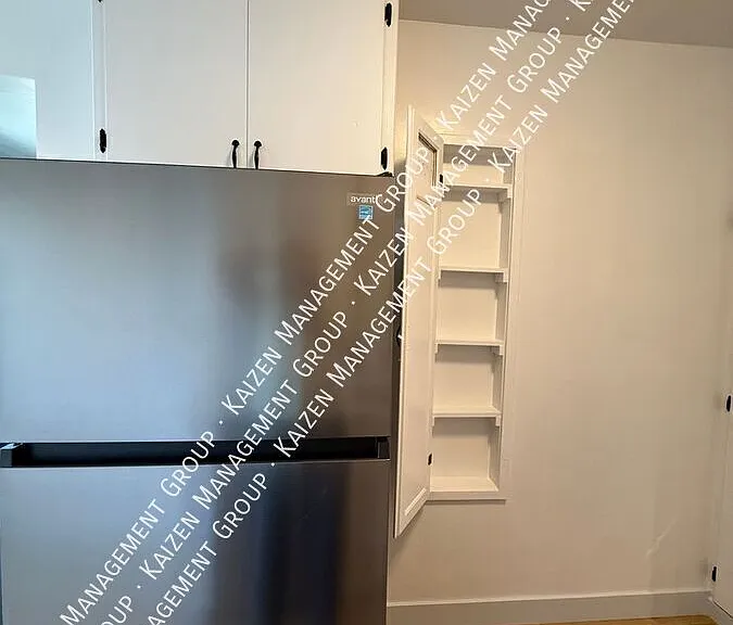 834 Austin Ave #6 — Photo 8