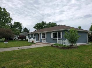 13 Francis Dr, Pennsville, NJ 08070