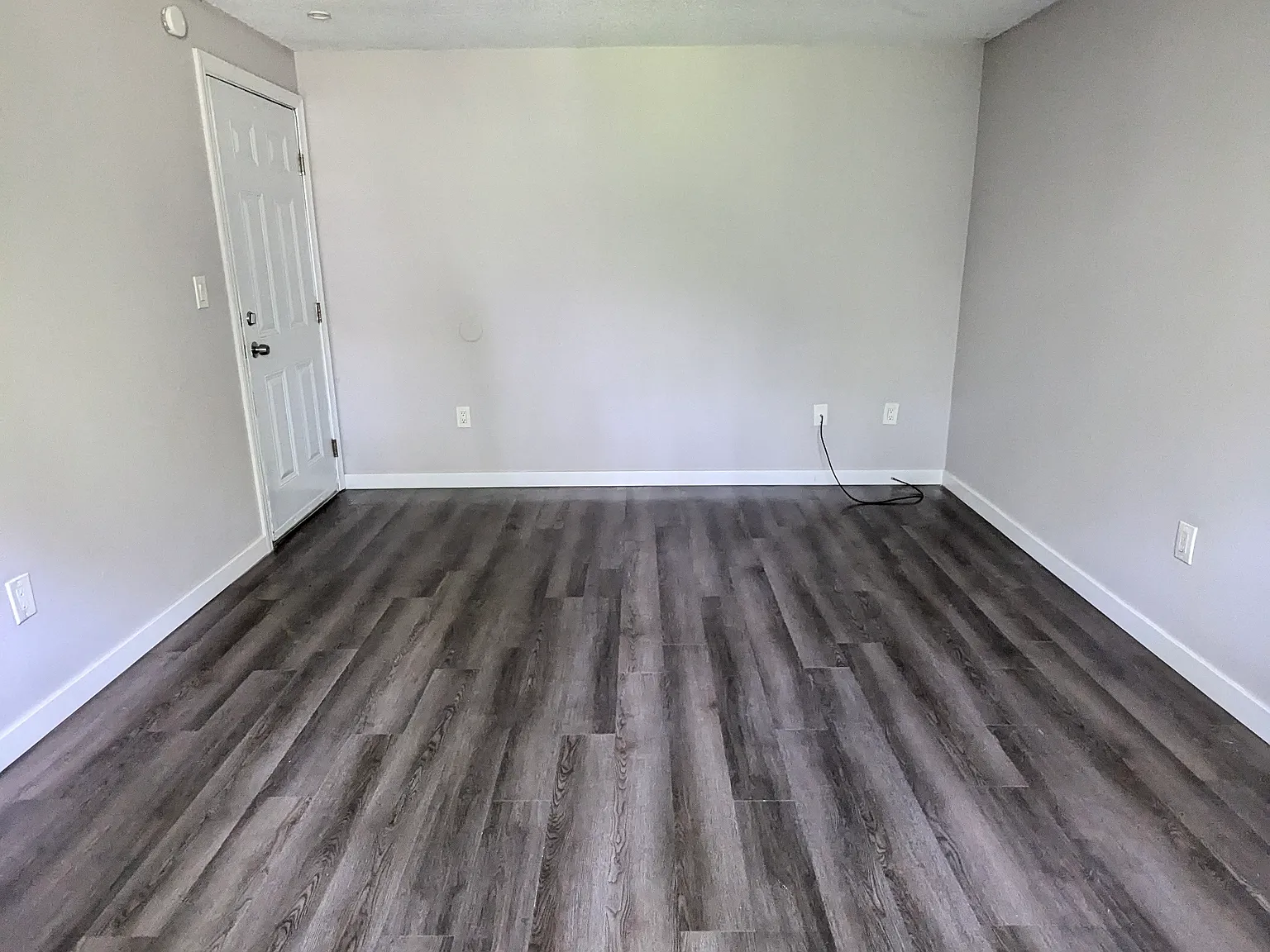 1 bed, 672 sqft, $1,300 — Photo 4