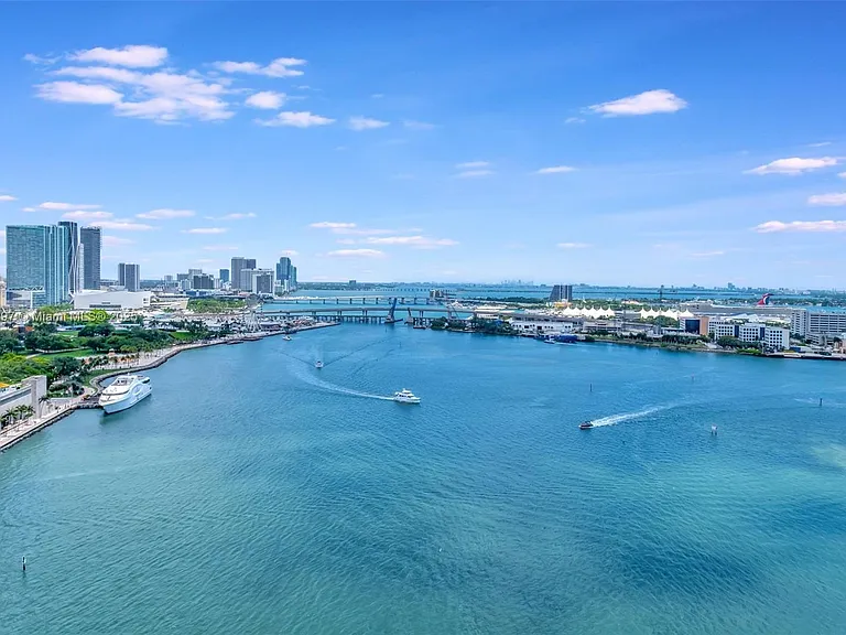 848 Brickell Key Dr #2602 — Photo 37