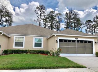 5804 Autumn Shire Dr, Zephyrhills, FL 33541