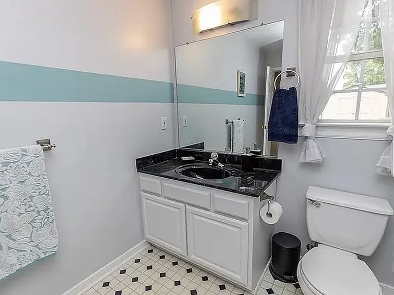 1424 Berrymeade Hills Ct — Photo 7