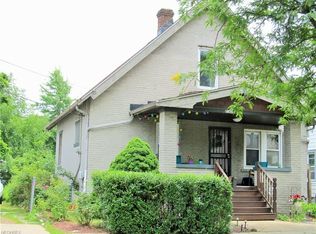 2161 Halstead Ave, Lakewood, OH