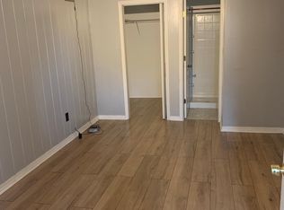 9720 Leahy Rd, Jacksonville, FL 32246