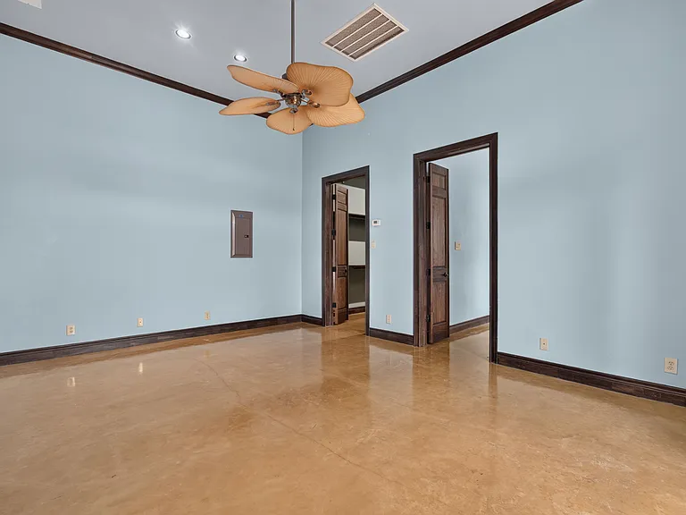 3847 Tupelo Ln #A — Photo 38