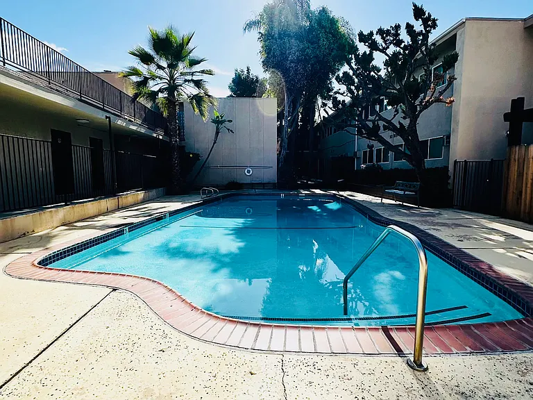 8657 Balboa Blvd #3 — Photo 12