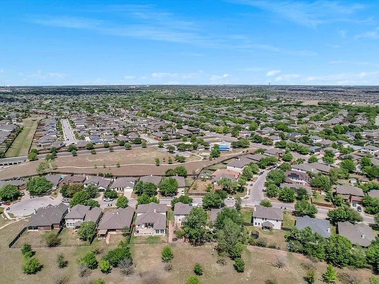 4029 Lake Edge Way — Photo 34