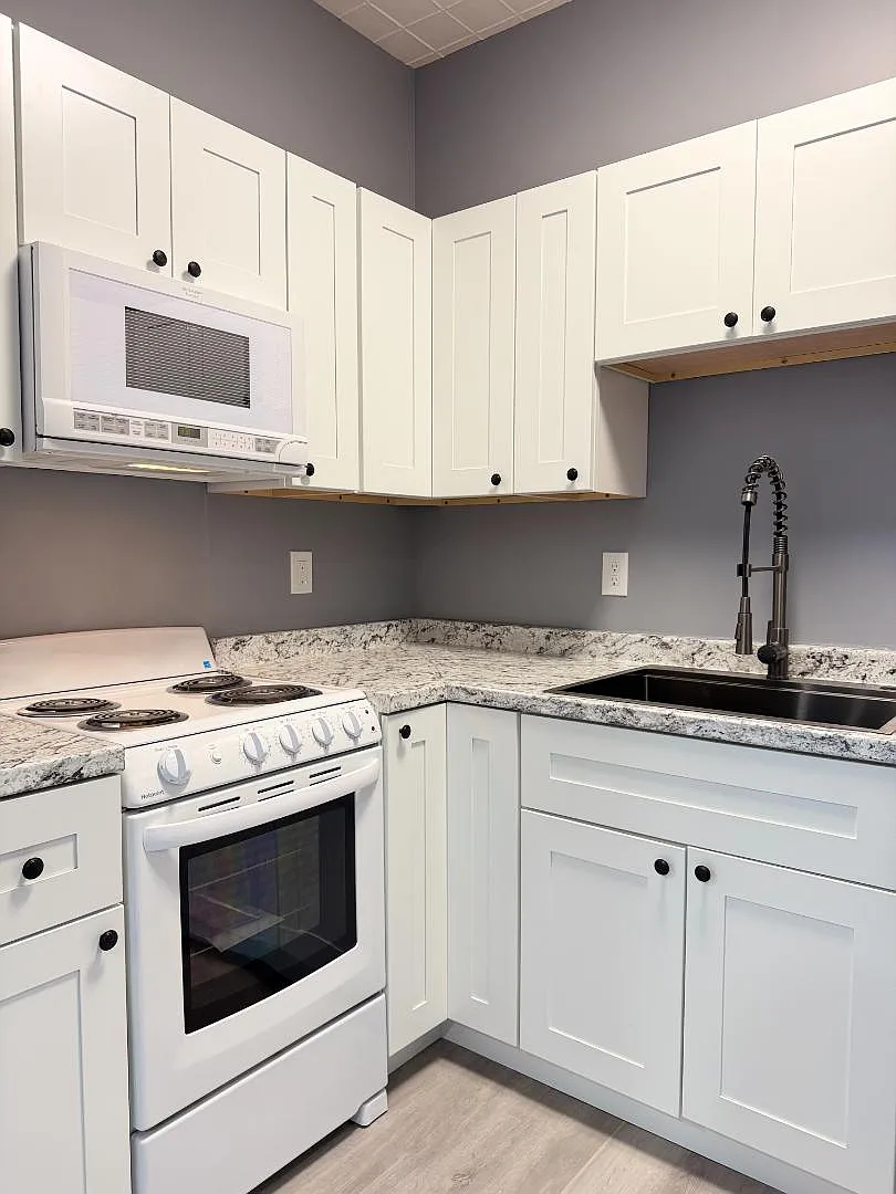 4 Main St - Unit 4A | One Bedroom Apartment — Photo 1