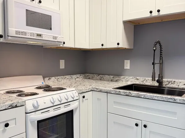 4 N Main St Unit 4A, Newport, NH 03773