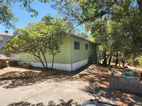 422 Lodgeview Dr, Oroville, CA 95966