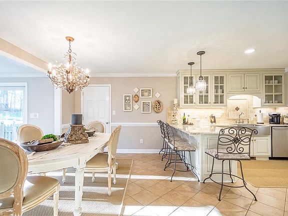 3rd image of 6804 Harvest Springs Ct
