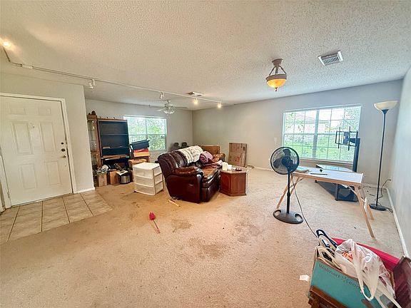 2nd image of 3085 Crestmont Ln