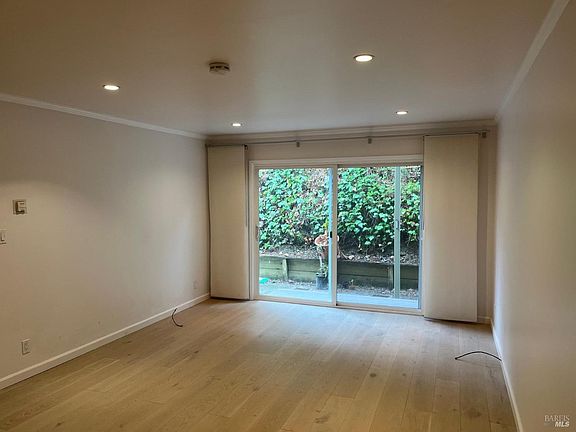 2nd image of 71 Roque Moraes Drive