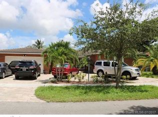 14351 Leaning Pine Dr, Miami Lakes, FL 33014