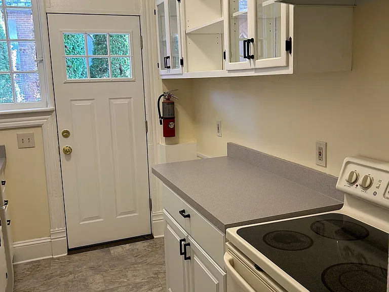 30 E Market St #1 — Photo 6