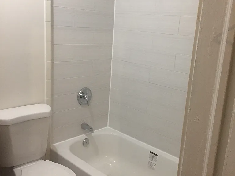 3711 Liberty Heights Ave #2E — Photo 10