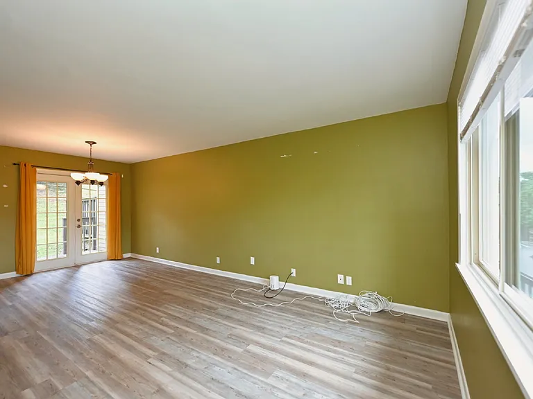 215 Summit Ridge Dr — Photo 6