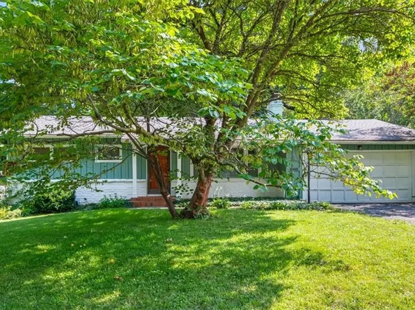 6006 W 78th Ter, Prairie Village, KS 66208