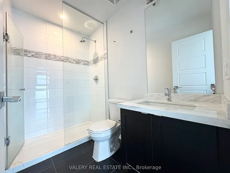 4085 Parkside Village Dr #NLPH1 — Photo 15