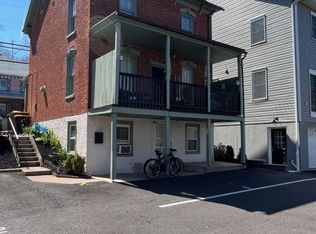 84 Main St APT 1, Schwenksville, PA 19473