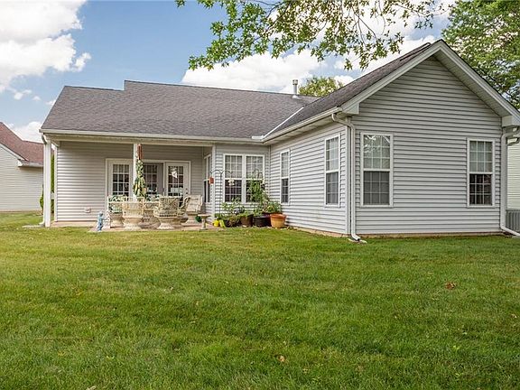 5th image of 155 Saint Charles Pl